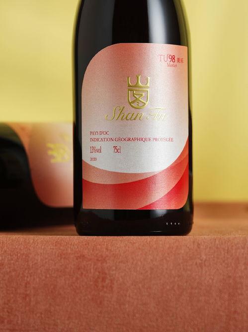 紅(hong)酒場(chang)景(jing)圖產品攝影(ying)美食(shi)攝影(ying)商業攝影(ying)紅酒拍(pai)攝(she)