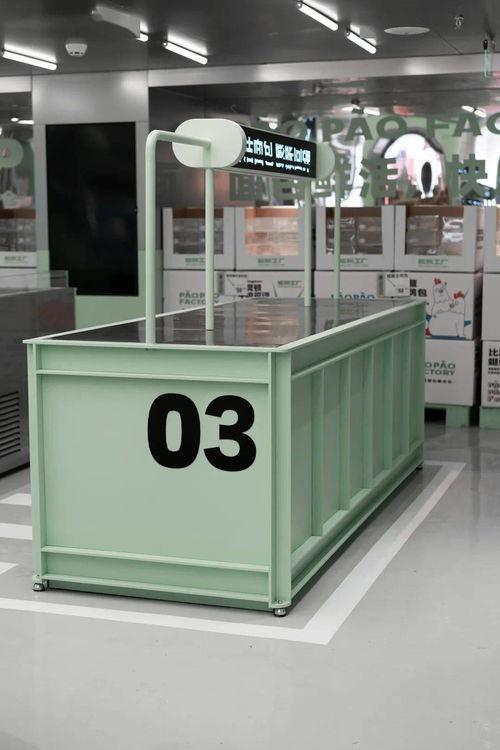 麥都膨化(hua)工廠(chang)來襲 工業風(feng)的設計(ji)空(kong)間裏處處(chu)暗藏細節(jie)