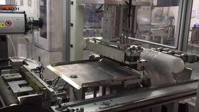 秦泰盛(sheng)全自(zi)動平面口罩機 客(ke)戶(hu)驗機試(shi)廠(chang)中(zhong)